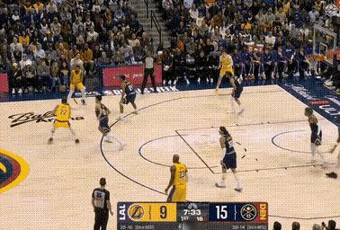 湖人不出意外又输了
半场落后基本就没戏了
下半场东契奇加起来再得10分不错了
因