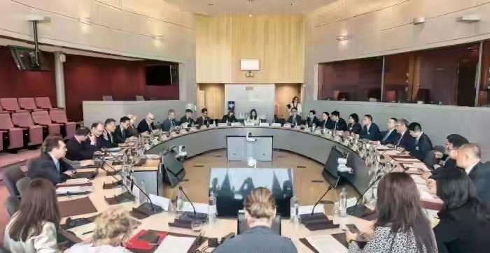 欧盟放下身段，中欧联合声明！
​据央视新闻客户端6月30日清晨报道，中欧贸易谈判