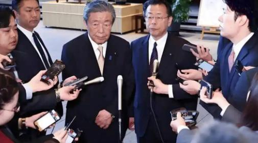 日本跨党派议员筹备组建代表团计划访华，试图推动中日外交僵局缓和，但代表团整体外交