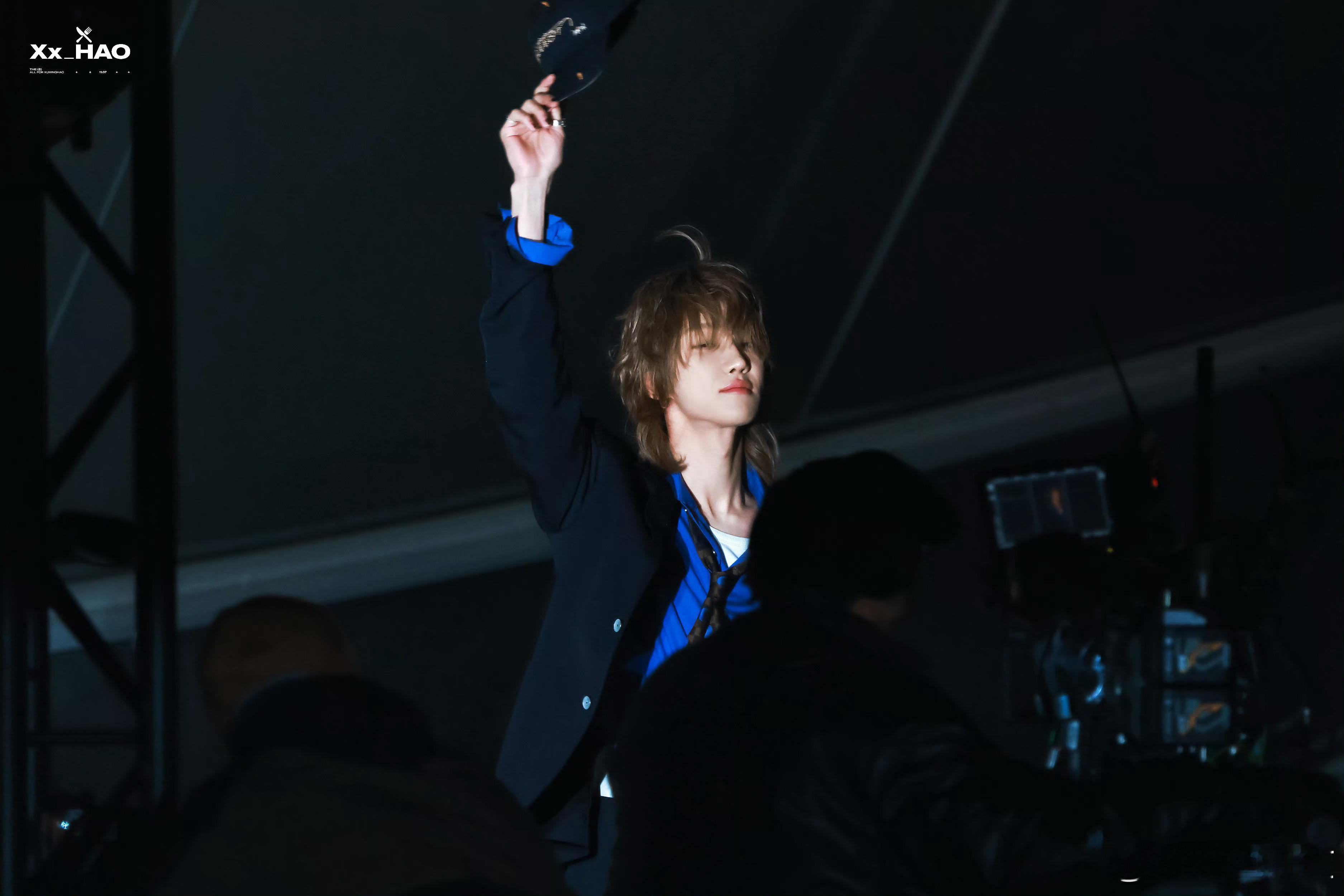 根据lefty官网报道，26年巴黎时装周徐明浩仅凭3条ig为LV路易威登创造了3