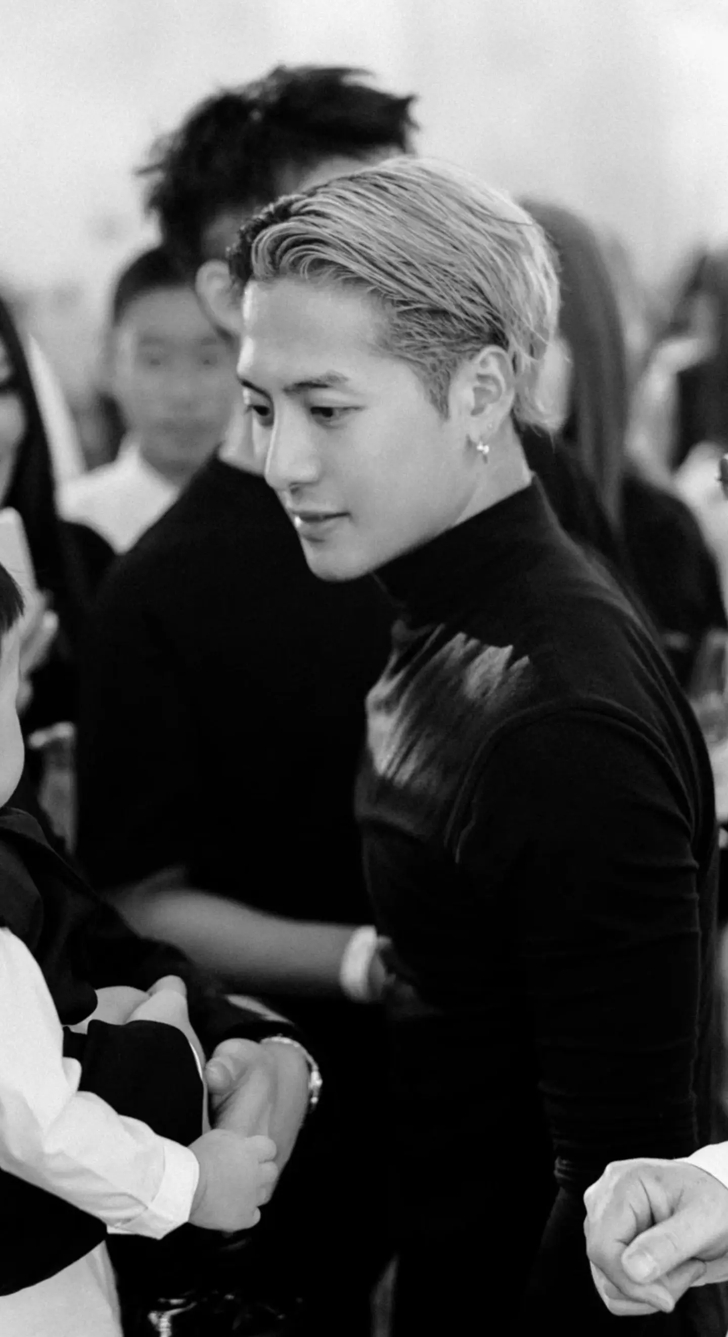 我爱你 像脉搏 像心跳 像呼吸。