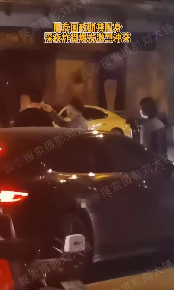 #李溪芮张腾与代驾发生冲突#有媒体曝光了疑演员李溪芮张腾与代驾发生冲突，在媒体的
