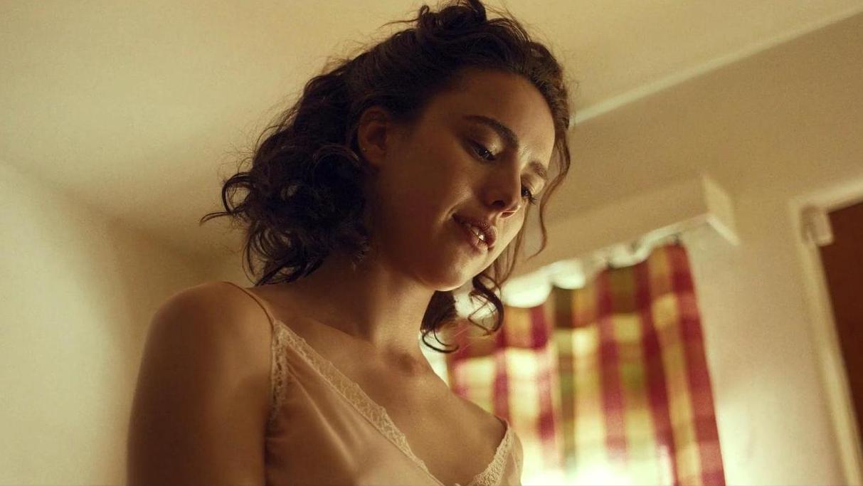 “性感尤物的代名词”玛格丽特库里
又美又飒！！
2025年新作《亲爱的，别！》