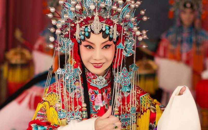 惊悉李维康老师病逝。我素来爱听她的戏，尤其是《四郎探母》，她唱得着实精彩。
深切