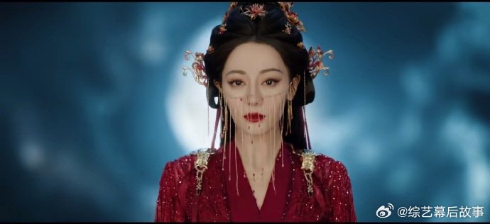 迪丽热巴首个纯坏角色迪丽热巴演白日提灯角色体验感很爽 终于突破舒适圈！纯恶女设定