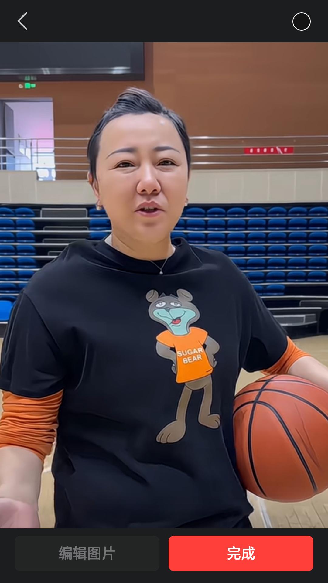 【昨天前中国女篮名将马增玉在教学训练时，首次对职业球员罚篮进行讲解。】马增玉说，