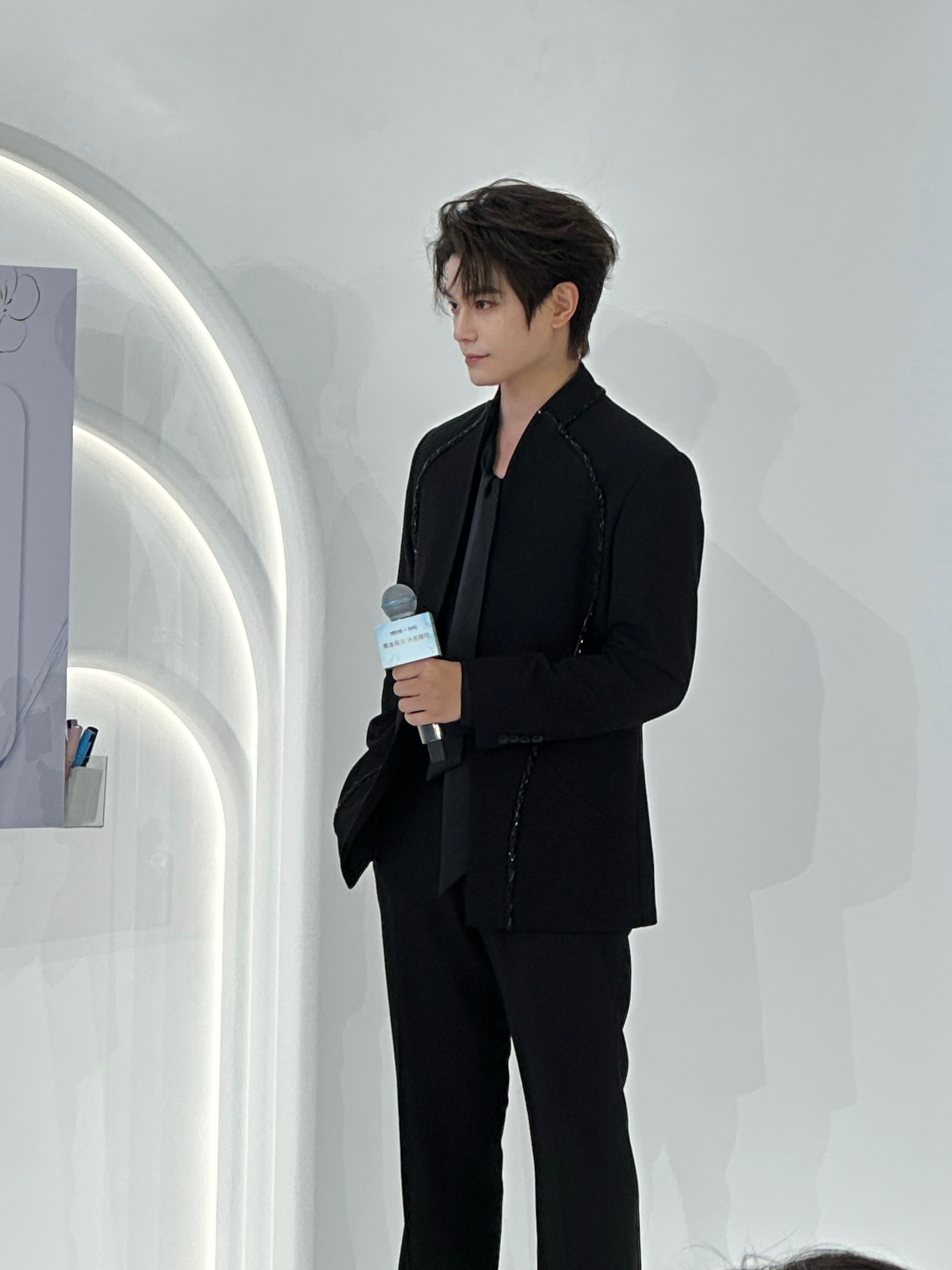 无修生图堂堂来袭🫢丁禹兮线下活动生图又权威了，状态稳定发挥好让人安心的状态….