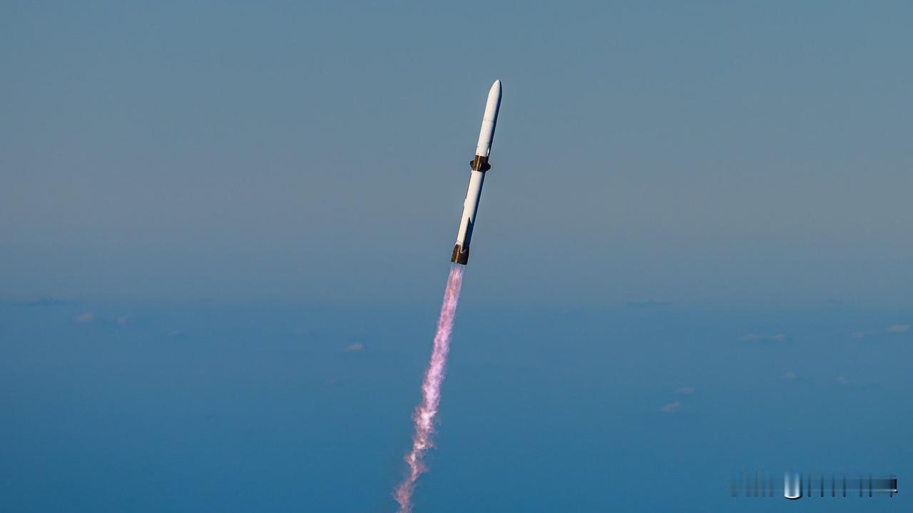 美媒：巨型蓝鸟7号手机卫星将在蓝色起源发射失败后脱离轨道。

网友：但显然，正确