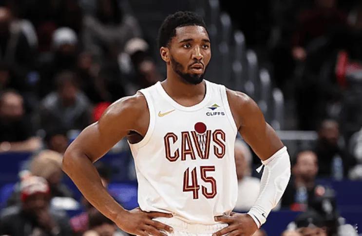 明日NBA常规赛，骑士将对阵公牛。赛前，美媒ESPN预测本场比赛，骑士胜率70.