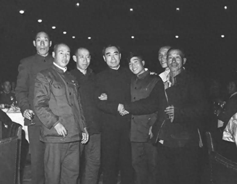 1957年陈郁从中央调离，任广东省委书记，周总理称广东方面点名希望陈郁前去工作，