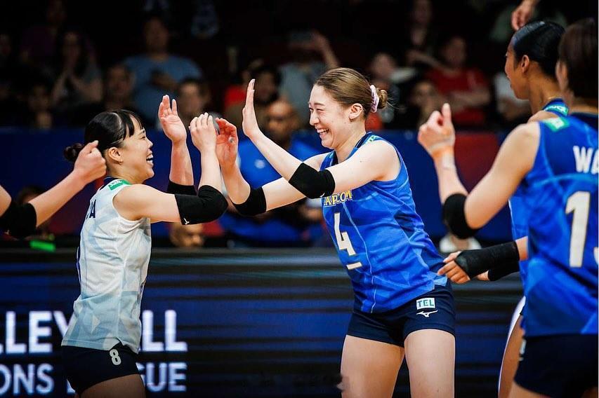 女排[超话]2025世界女排联赛 日本🇯🇵3-0掀翻塞尔维亚🇷🇸 ​​​