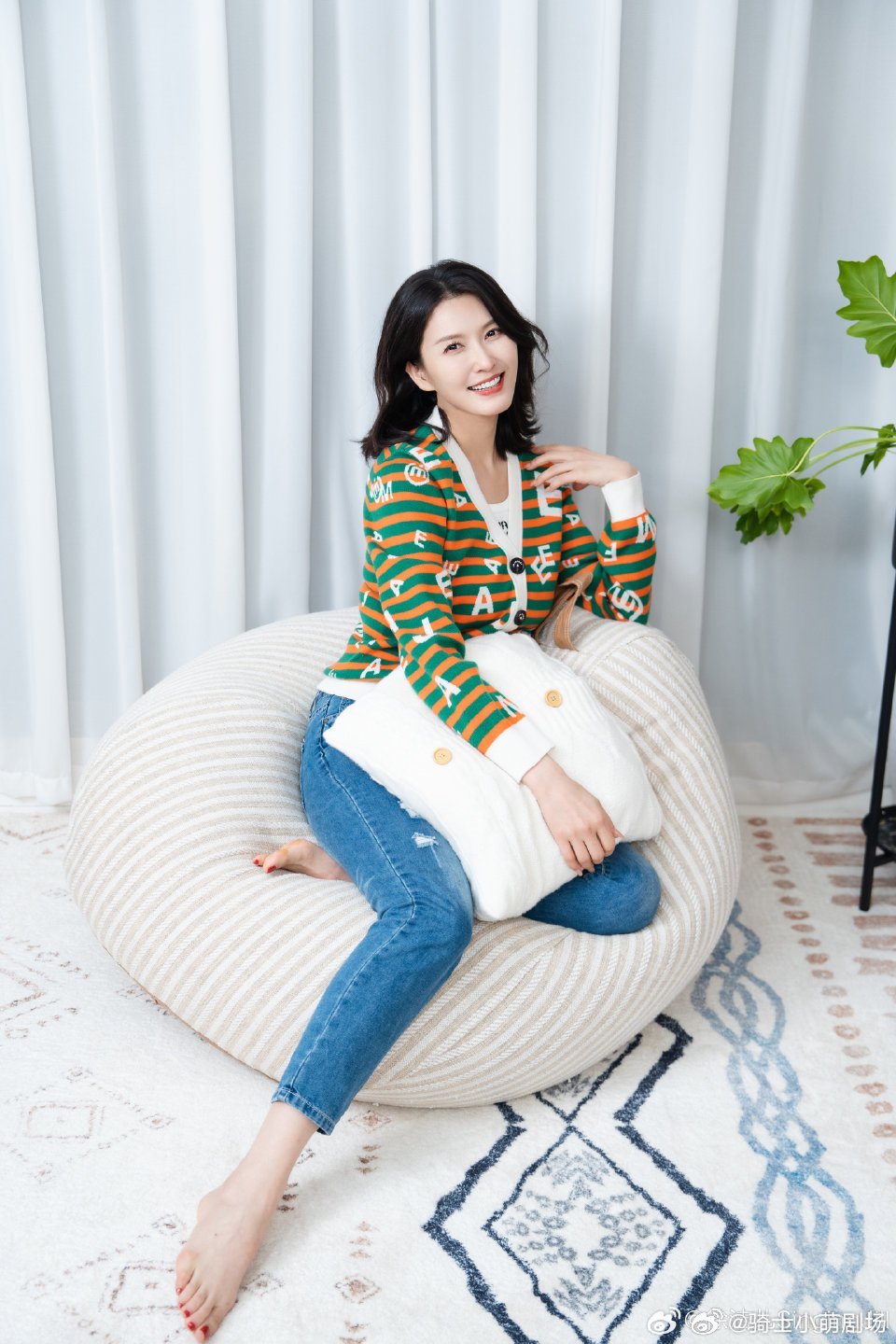 徐洁儿全开麦徐洁儿凭借全开麦展现真实力，嗓音抓耳又有质感，舞台表现从容自信，让人