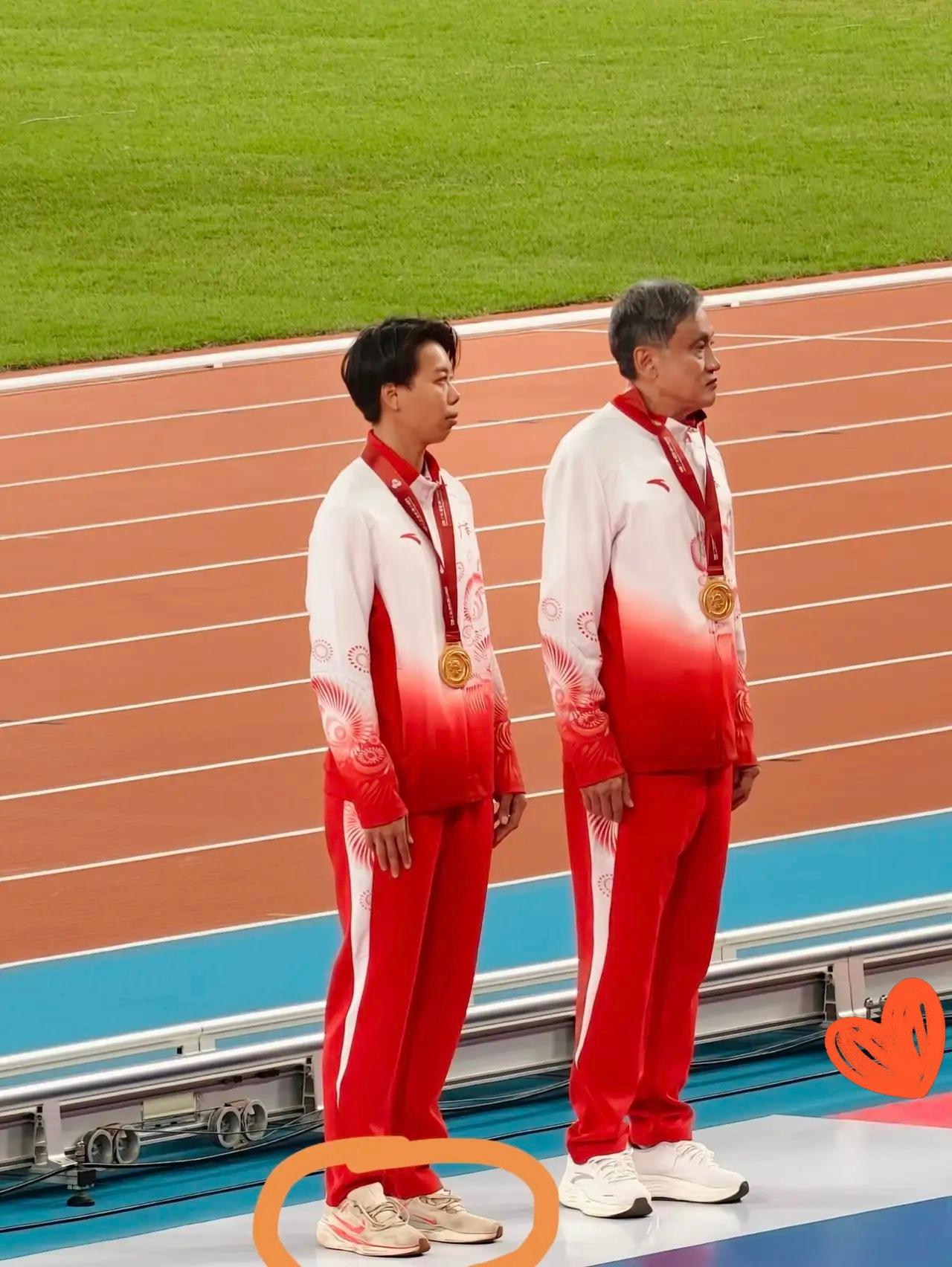 我以后再也不看刘景阳的比赛了，
不是因为她抢了吴艳妮的金牌，
也不是因为嫉妒她一