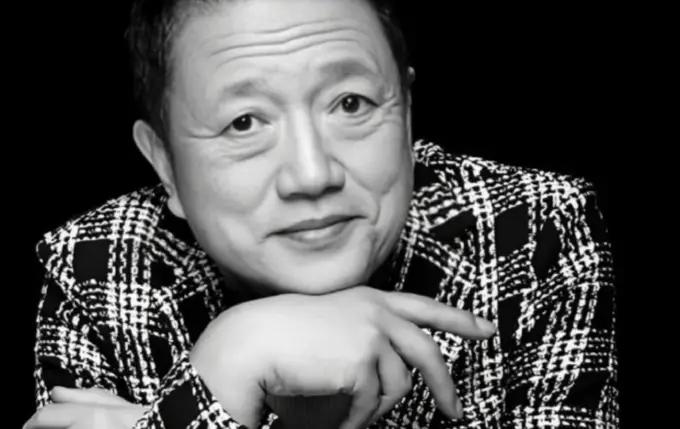 47岁李晨，悲痛发文。

8月10日下午，演员李晨在社交平台上发了一条简短却让人