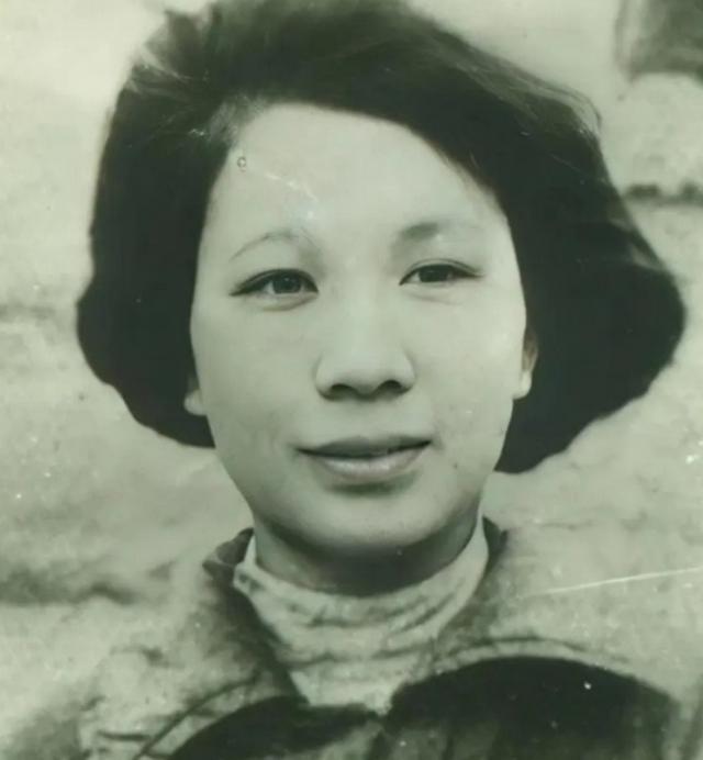 1949年，渣滓洞大屠杀中，盛国玉在枪响前倒地装死，不久，特务进来补枪，谁料，他