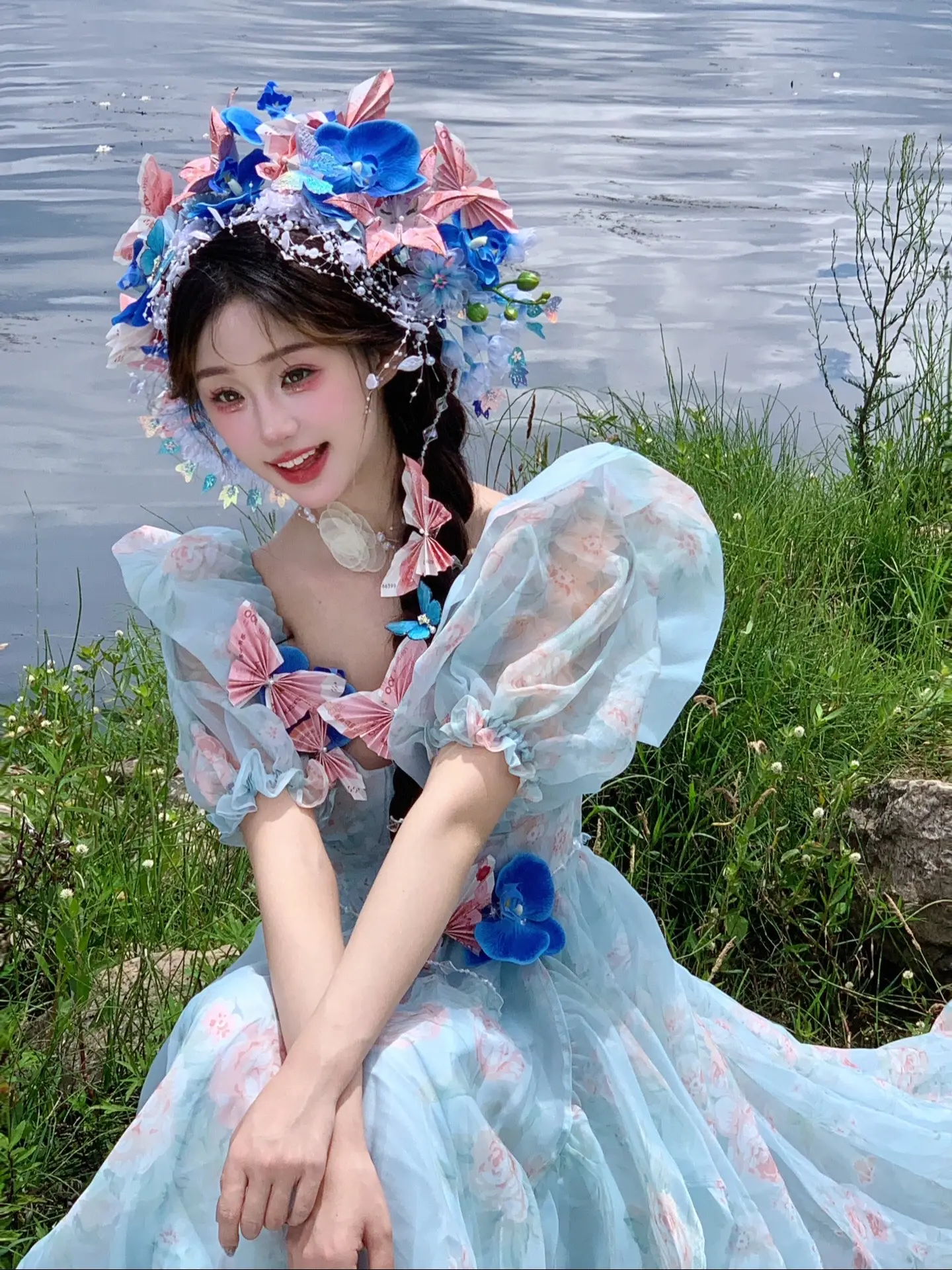 “今生簪花 世世漂亮”去大理拍这个簪花，祝你天天有钱花~