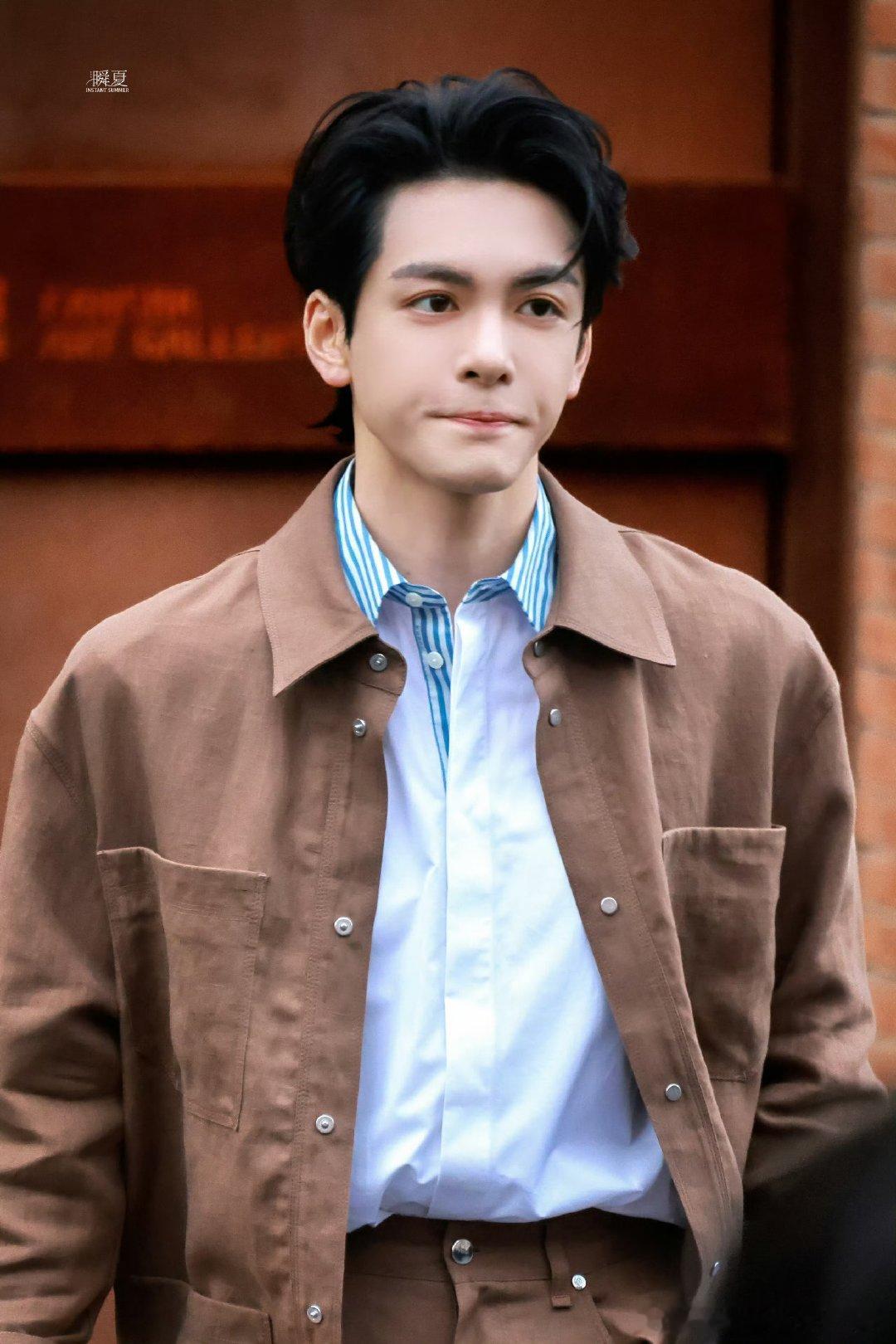 谁线下见曾舜晞这张脸能不夸曾舜晞这状态真的好好近距离看完全无瑕疵，曾舜晞线下状态