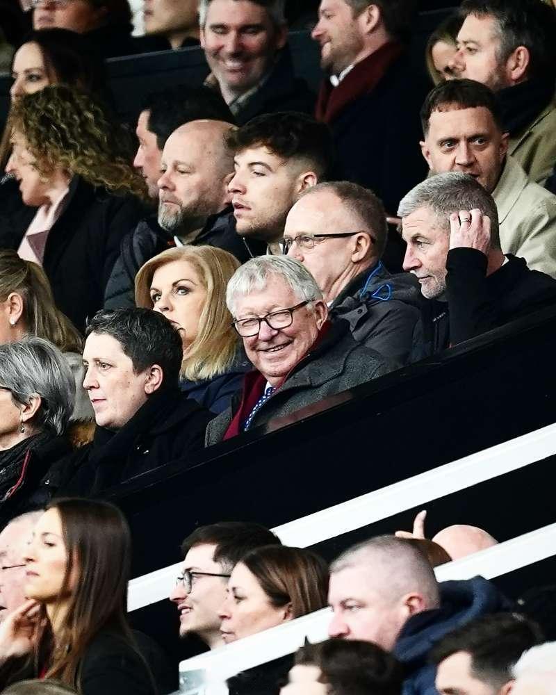 看着你曼联vs曼城