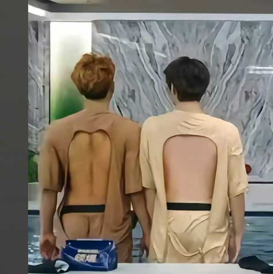 黄子韬黄子韬回应光屁股事件不是  到底谁在害我们帅气的韬哥哈哈哈哈哈哈黄子韬不给