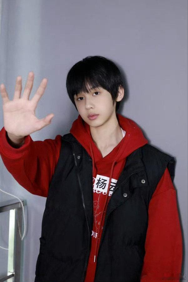 TF五代高会营业五代高会营业 TF五代高会营业，来势汹汹啊 