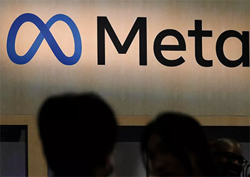 【#Meta启动8000人大裁员#】Meta首席人力官Janelle Gale上