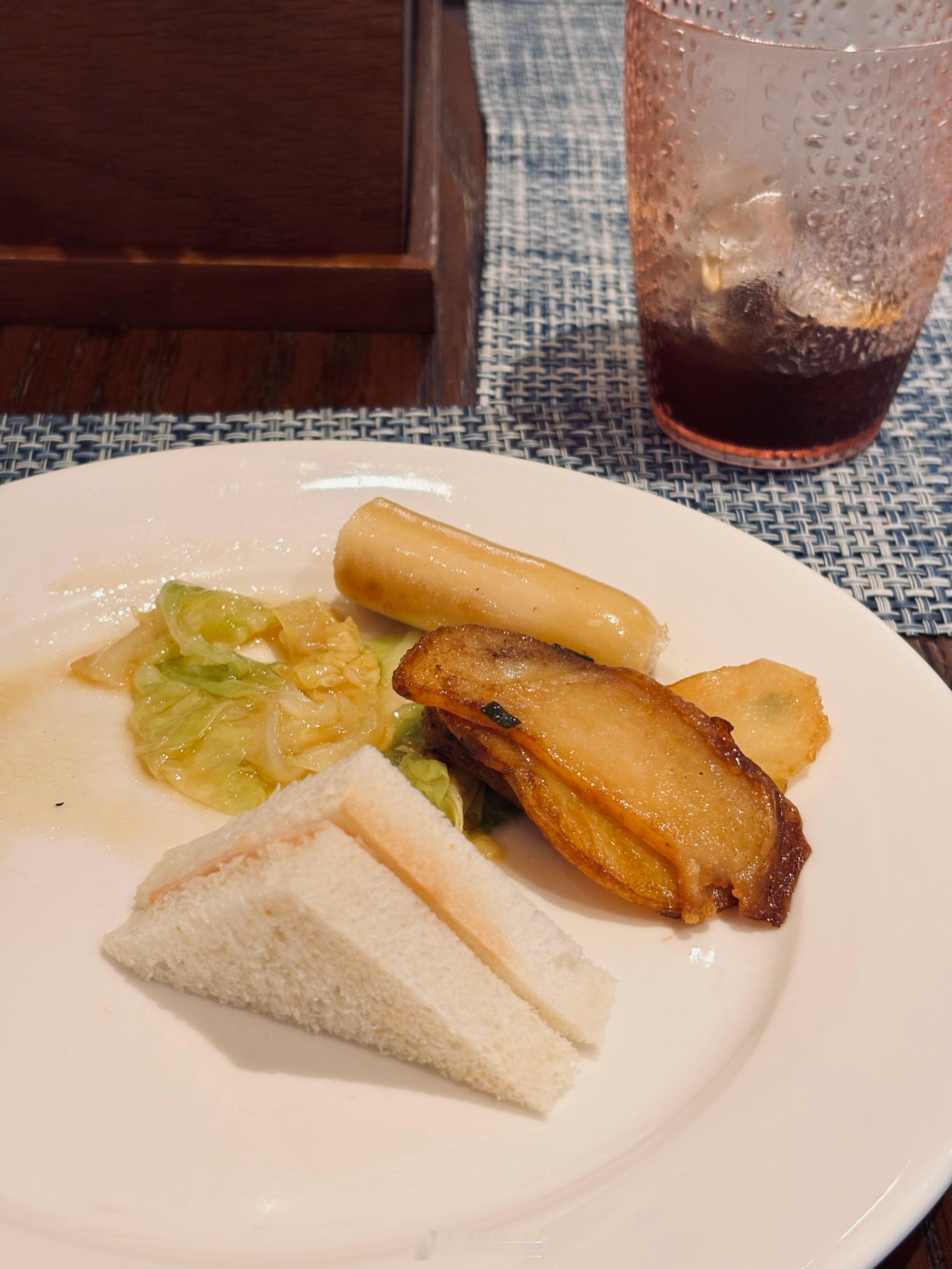 是我的问题吗？吃什么都齁咸…还是这个酒店的问题？ 宁波·宁波象山海景皇冠假日酒店