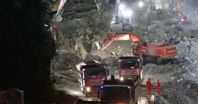 重庆山体崩塌搜救仍在进行，新搜寻出3名遇难者