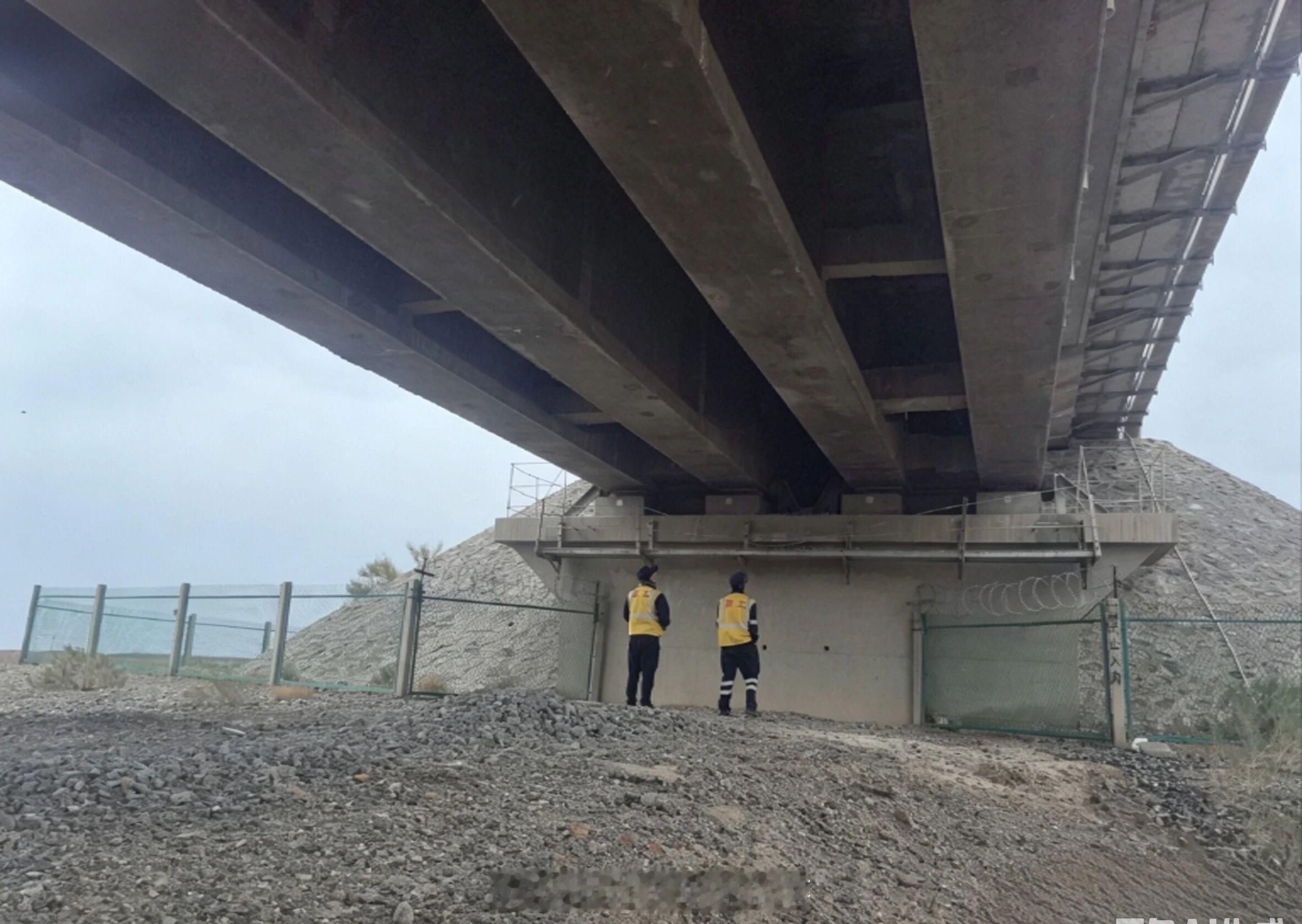 国铁头条【6.3级地震！铁路部门紧急扣停7趟列车】6月16日17时06分，青海省