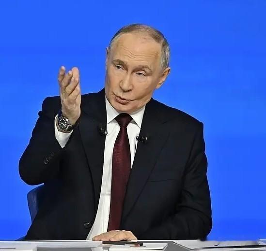 普京在这次“年度盘点”活动中提到了一个尤为重要的词！

12月19日，普京在“年