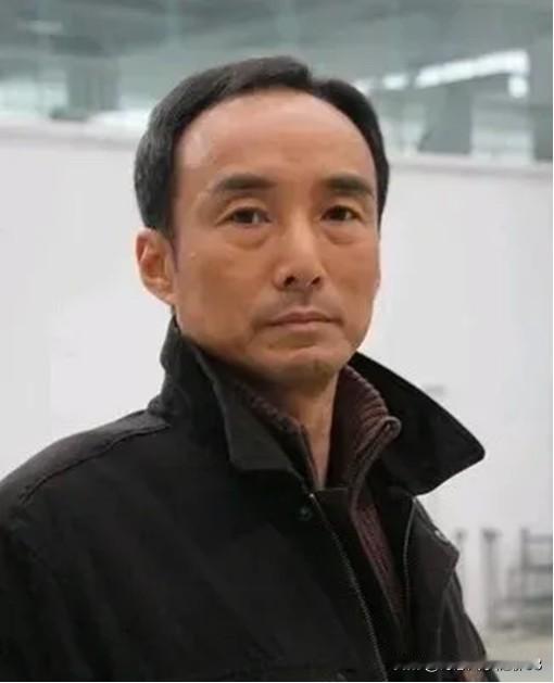 这个男演员你有没有觉得看着特别眼熟，但怎么想就是想不起他的名字，这就是属于戏红人