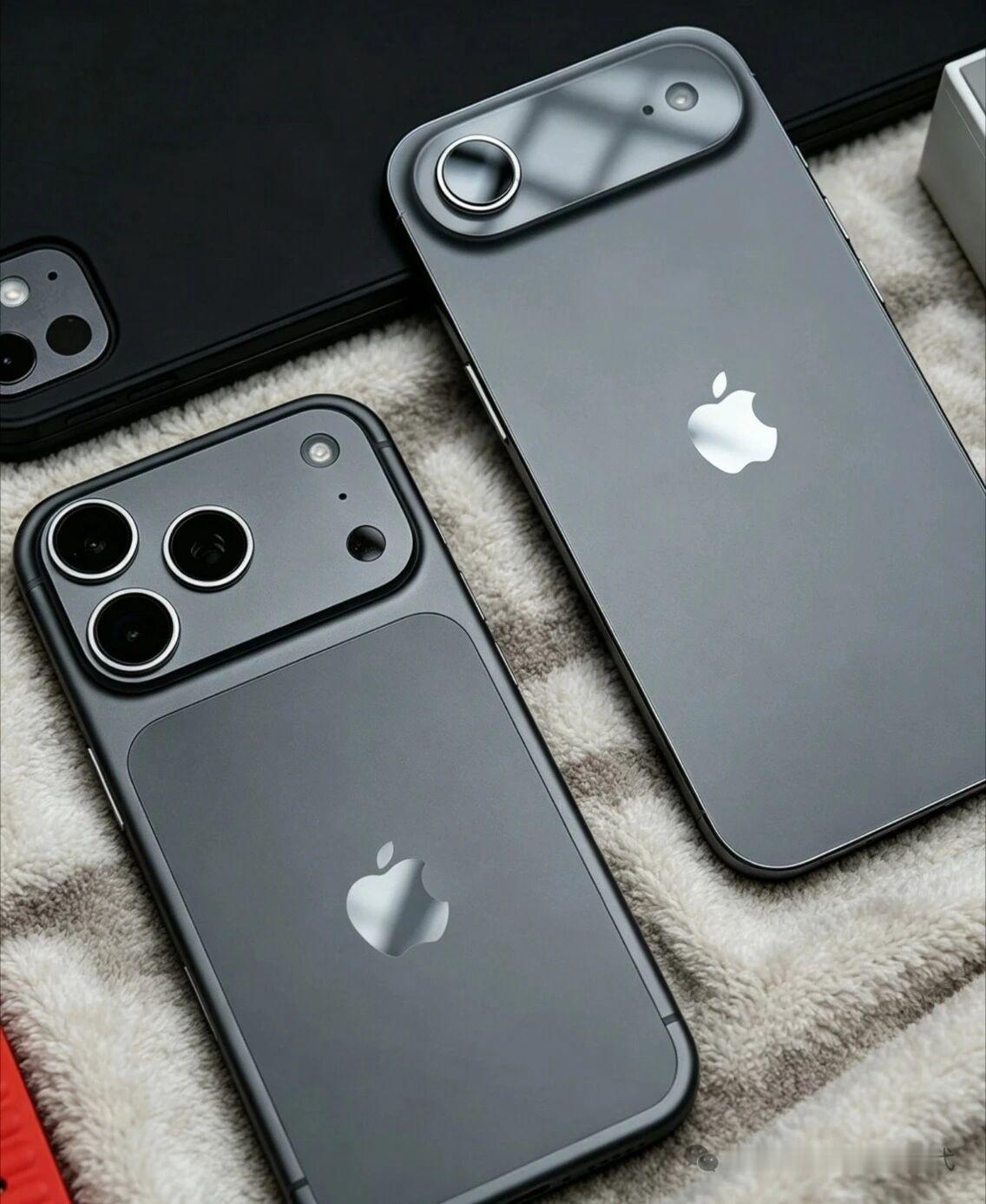 iPhone18Pro还有银灰浅蓝配色从泄露的资料中有银灰色和浅蓝配色，再加上深