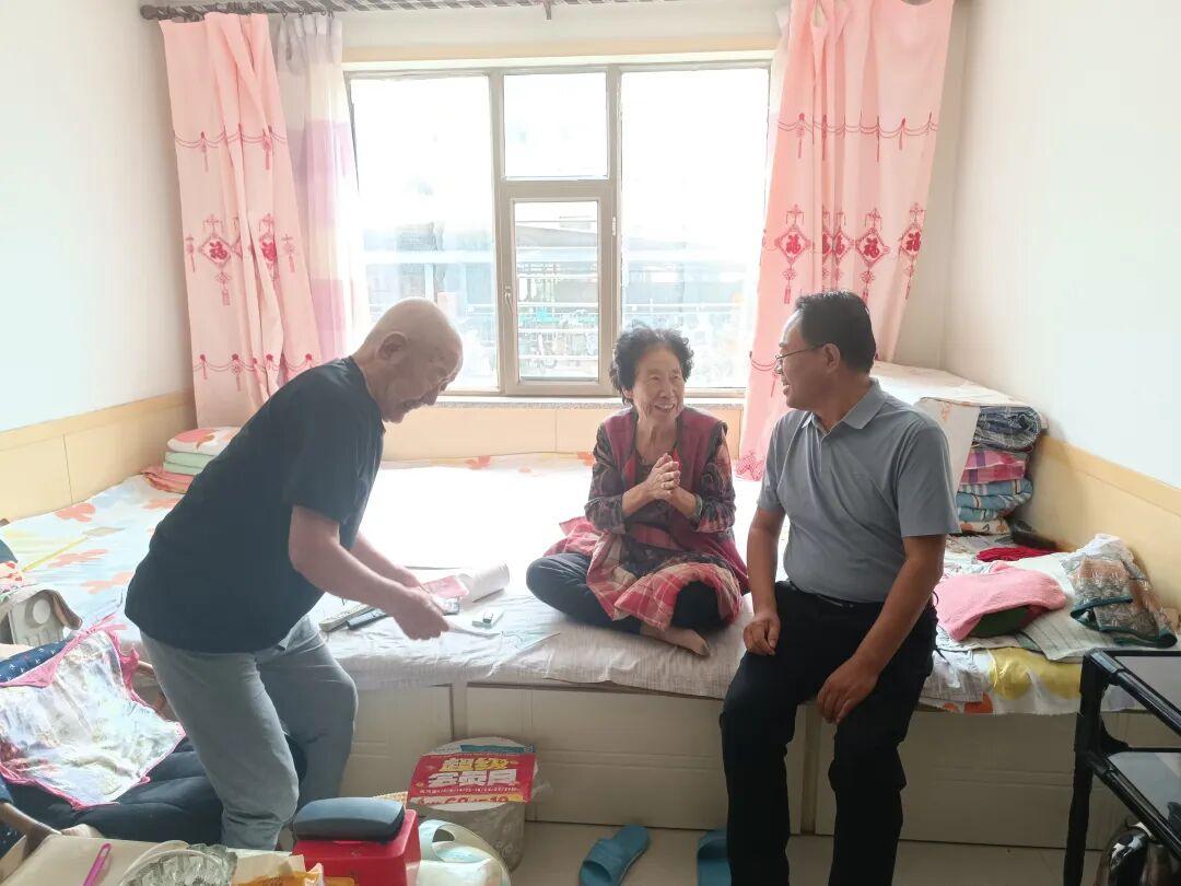 阳高县：深耕双拥沃土 共叙鱼水深情
 近日， 在 阳高县退役士兵公开选岗工作现场