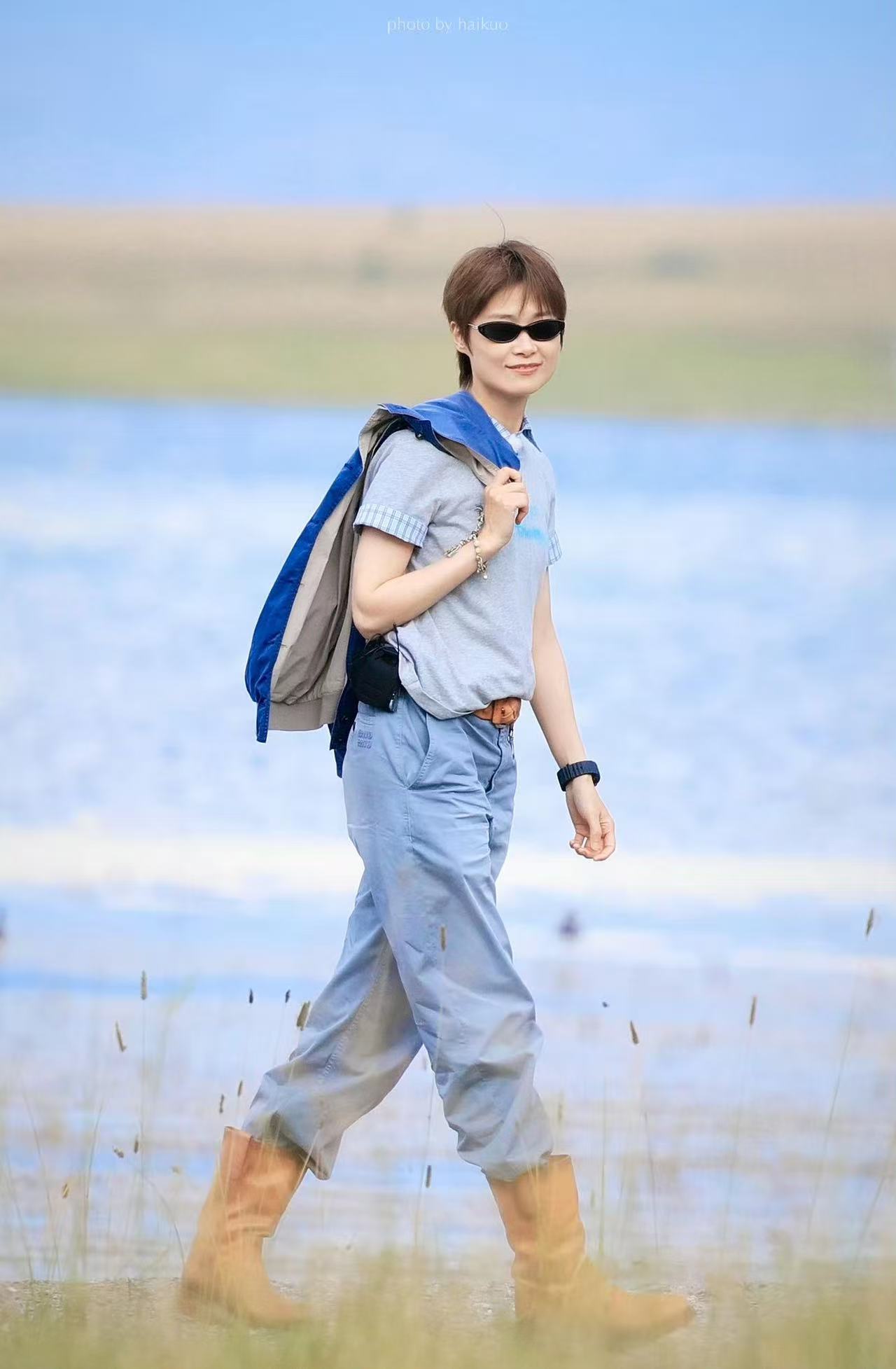 向野的我们 好喜欢这种真实的户外旅行，一路上会遇到路况、天气各种小状况，几个人互