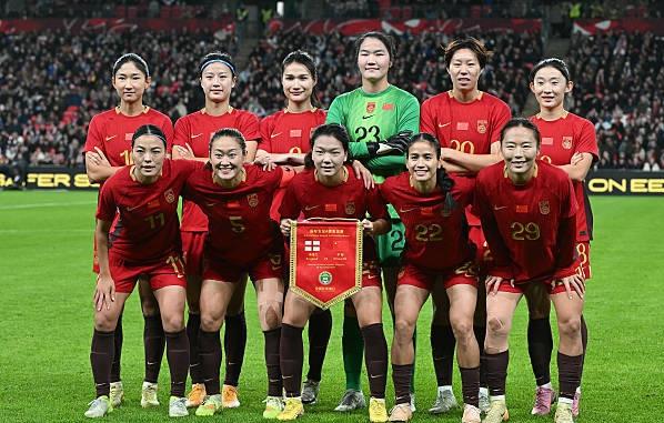 惨痛中国女足0比8英格兰女足 刚刚结束的一场友谊赛，中国女足0-8惨败欧洲杯冠军