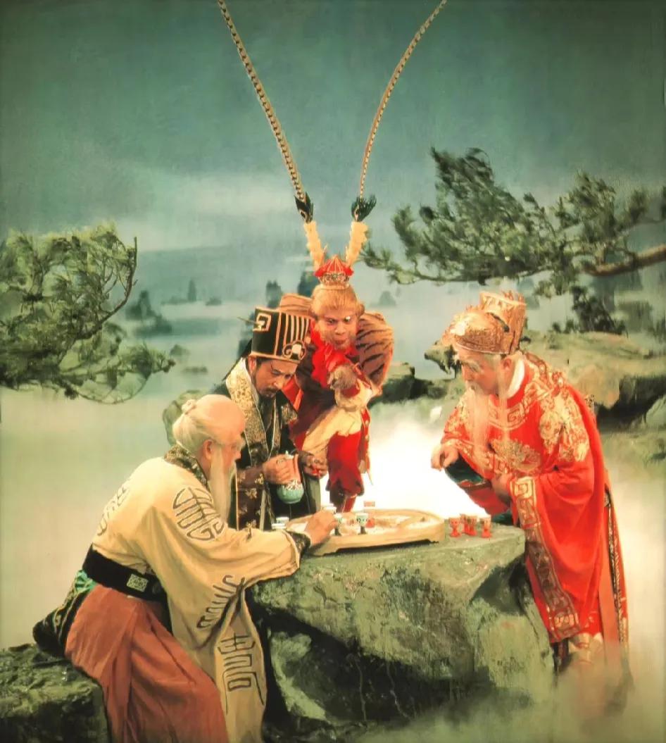 这才是我想象中仙界的样子！
此后再无任何影视剧作品可以超越这个场景。
至于现在的