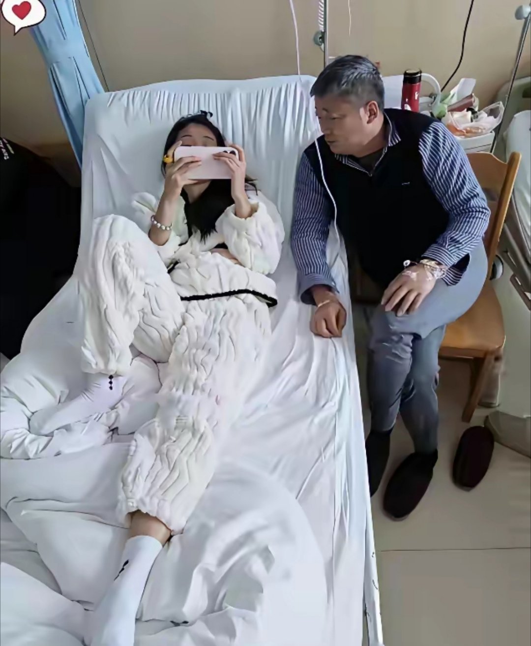 一看就知道是亲生的 