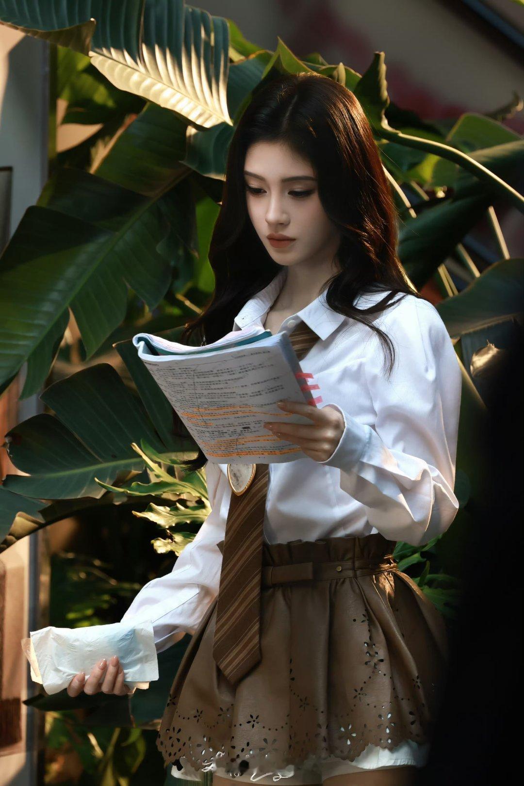 鞠婧祎[超话] 🍀鞠婧祎露芜衣 🍀鞠婧祎姜黎非 ☘️鞠婧祎阿黛 ☘️鞠婧祎苏