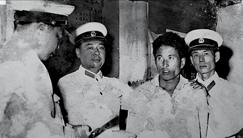 1963 年内蒙古发生大案，160万公斤粮票被盗，专案组多方排查始终毫无头绪。危