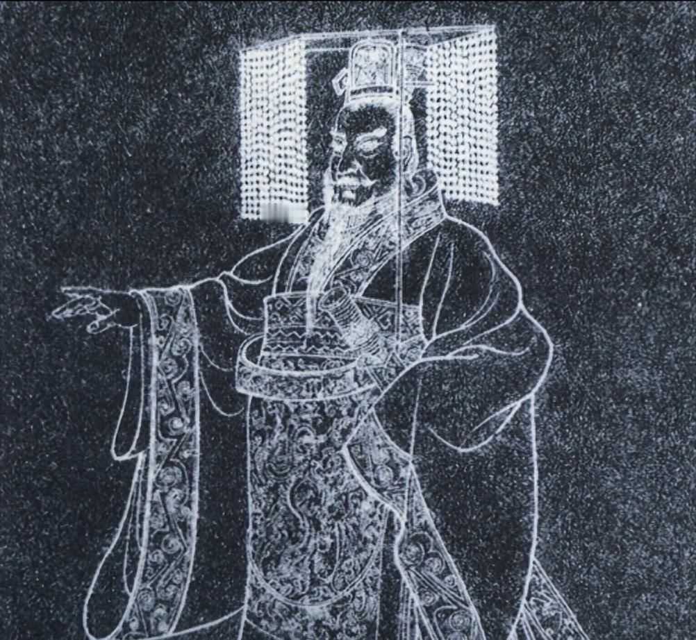 郭沫若提出秦始皇真实死因并非普通疾病，认为他极有可能是被长钉暗杀身亡？
公元前2