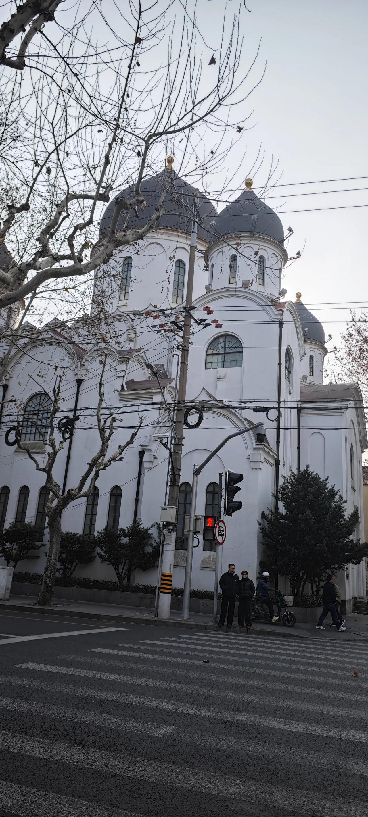 街拍上海建筑之美，上海真的太好逛了上海街头的韵味