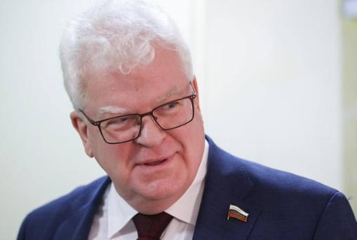 【克里姆林宫回应了马克龙的呼吁，马克龙呼吁欧洲紧急研发自己的远程导弹。 “如果他