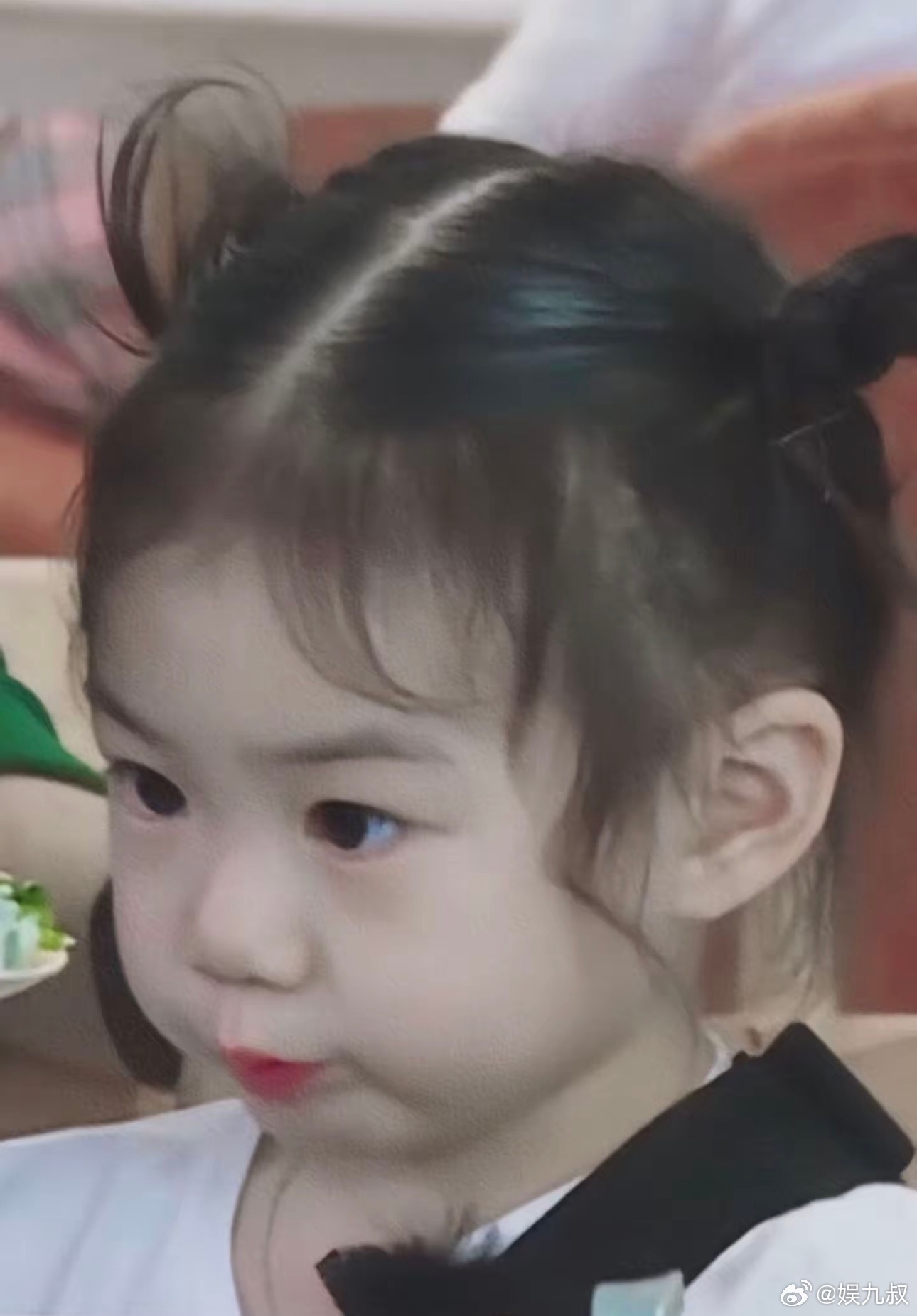 戚薇李承铉女儿11岁近照我的老天！我对lucky 的印象至今还停留在这里，怎么转