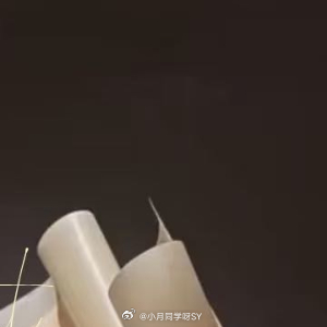 晚安心语 愿你卸下一身疲惫，在宁静的夜色中安然入睡。好梦会照亮前方的路，祝你晚安