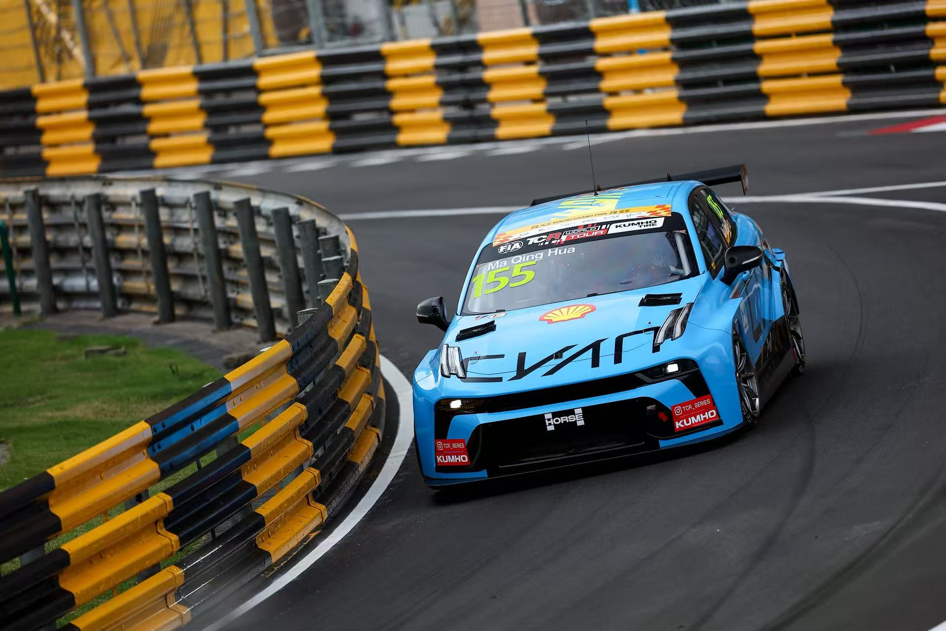 领克03TCR是TCR史上最能打的车型之一，现在吉利中国星车队带星瑞TCR接棒，