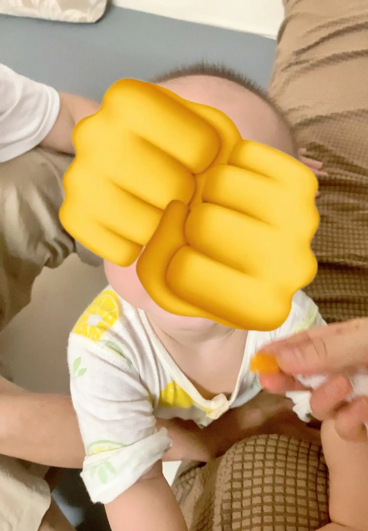 我们一周岁啦～我的小宝贝，今天你整1岁啦！从50cm到现在跌跌撞撞的小...