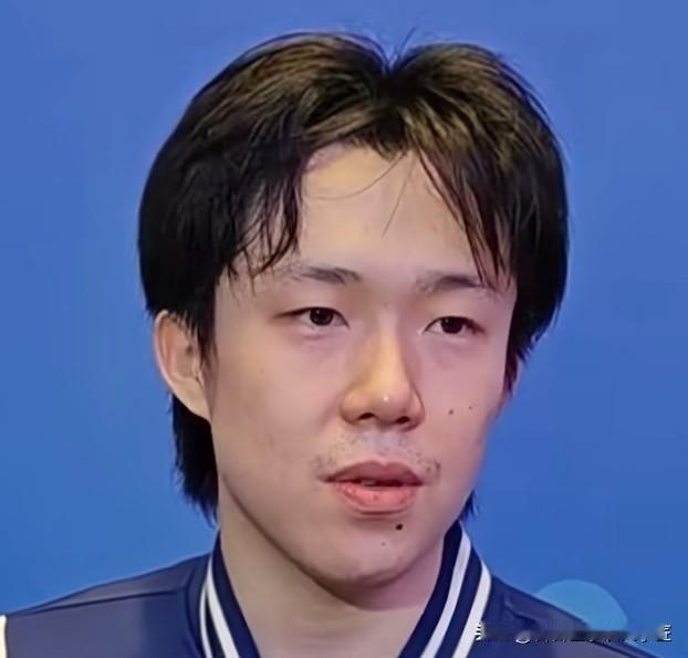 王楚钦一口一个“东哥”，充满了对于樊振东的尊重。
后天，王楚钦和樊振东将进行半决