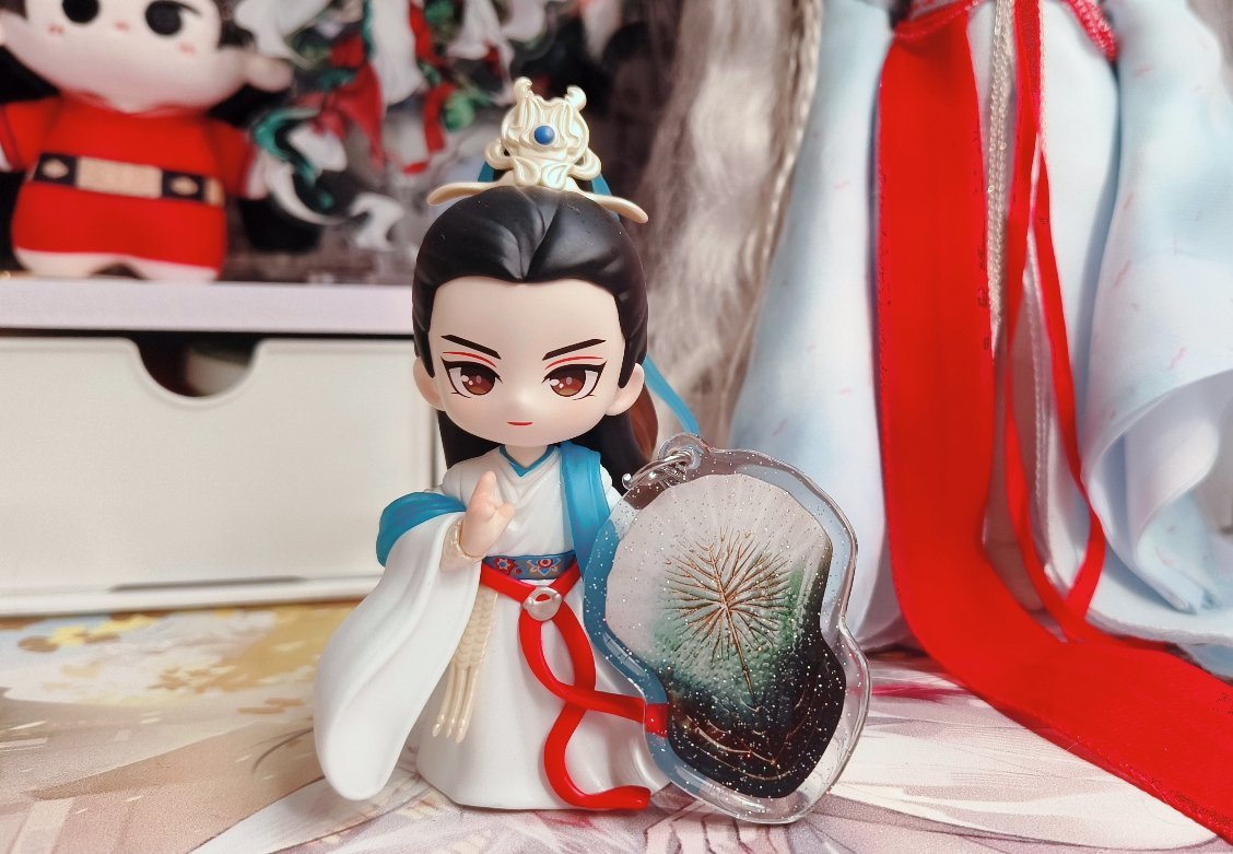 冥夜和他的护心鳞 