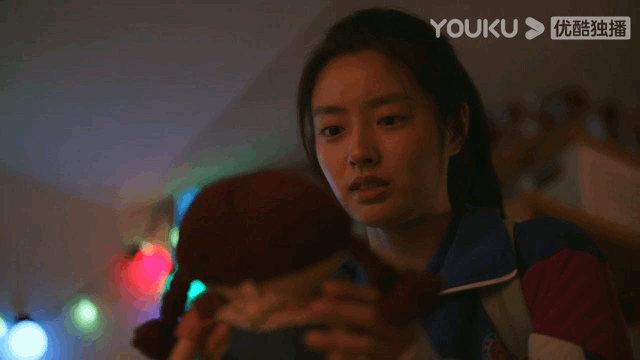 #程雨杉妈妈想让程雨杉走出去# 程雨杉妈妈补好的这个破碎的娃娃，真的是太不容易了