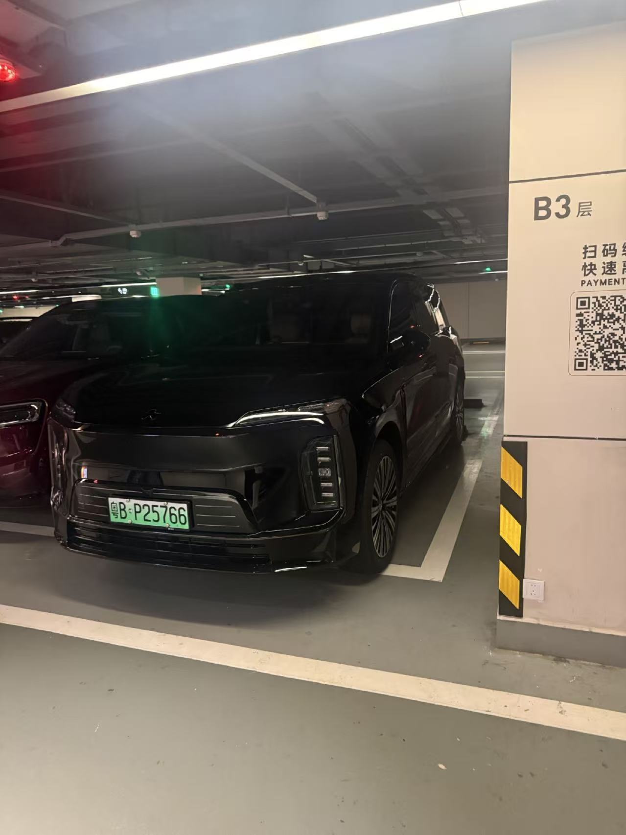 水贝园区开始刷新es9了，这几天遇到不少。 