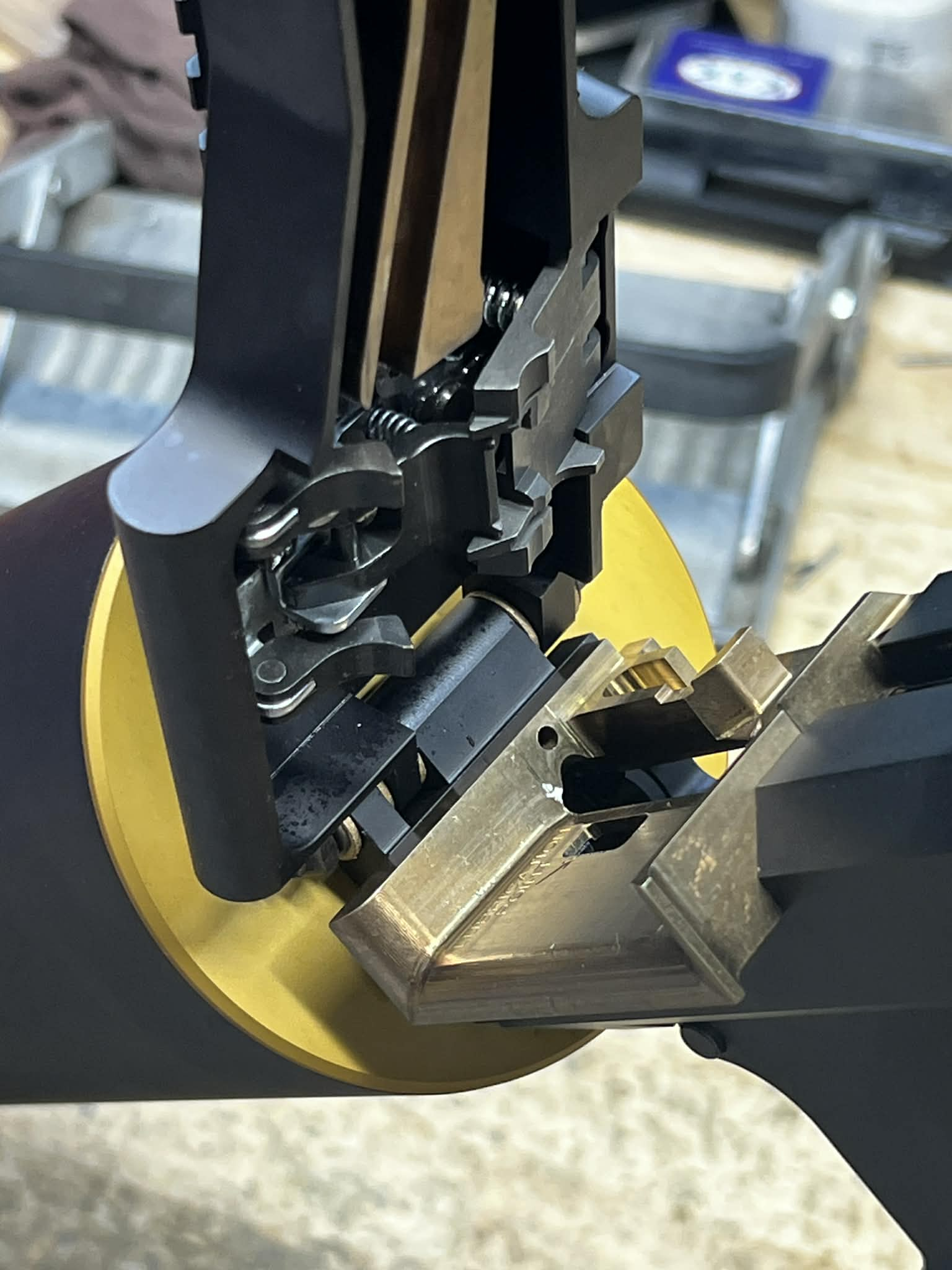 美国KAK Industry与Lima Six Beltfeds 合作推出了一款